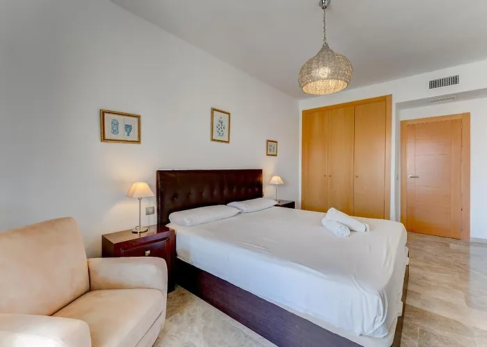 Modern Apartment With Large Terrasse, Bbq, Fast Wifi, 2 Pools